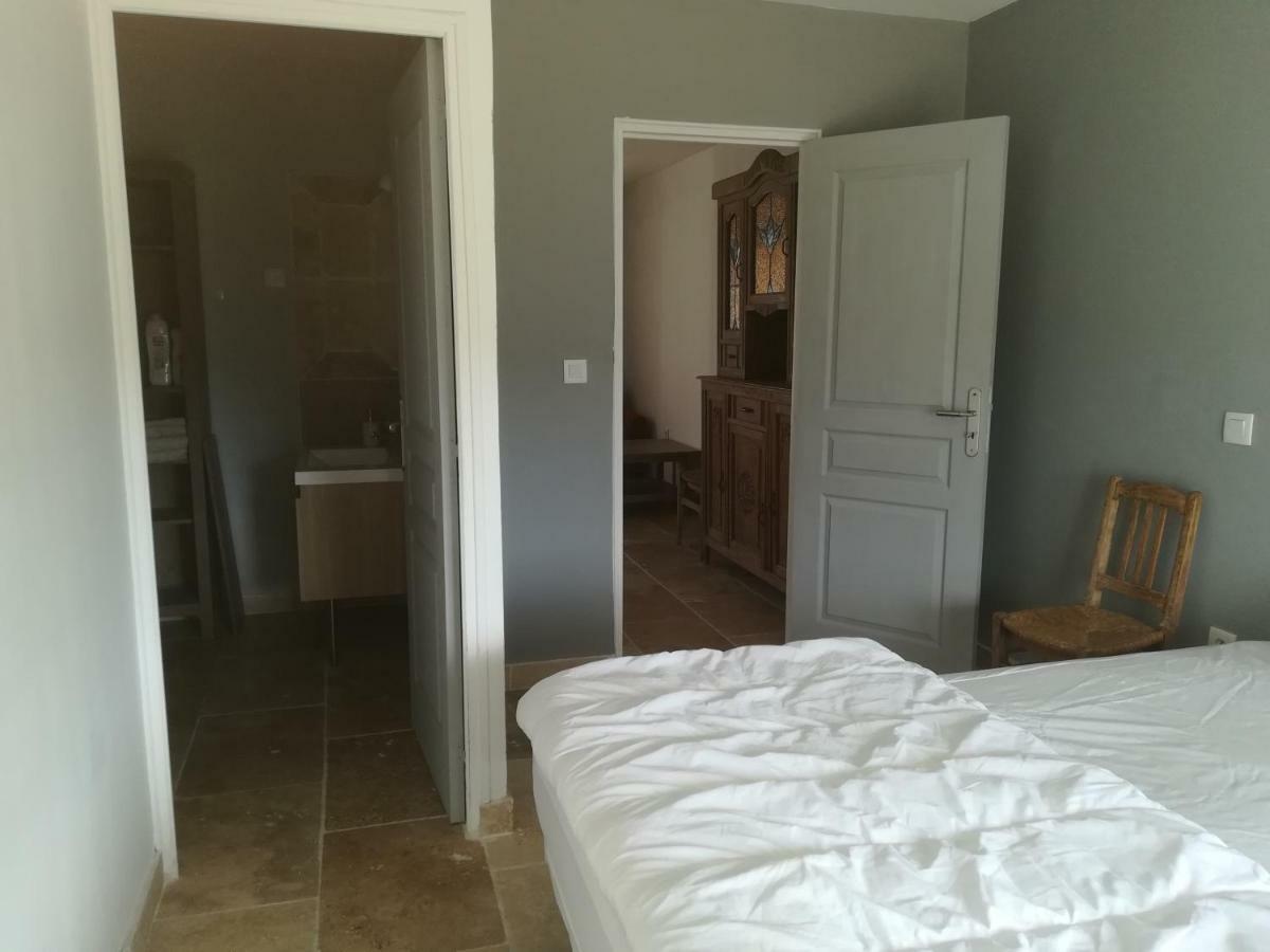 Bed and Breakfast Au Pays Du Ventoux Le Thor Esterno foto