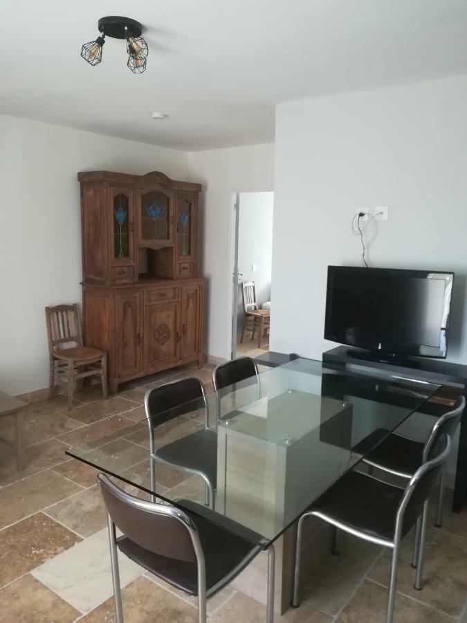 Bed and Breakfast Au Pays Du Ventoux Le Thor Esterno foto